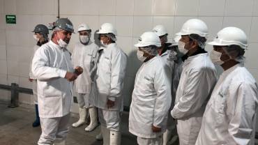 Ministro de Malasia visita los mataderos Halal de Osorno