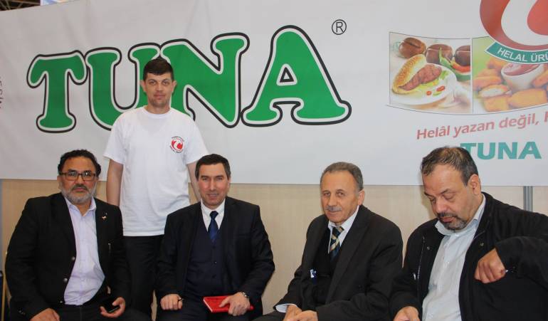 EL CENTRO DE CERTIFICACIÓN HALAL DE CHILE EN LA EXPO FESTICULTURE – FRANCIA